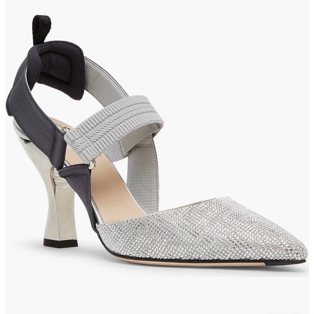 Fendi 85MM Colibrí Pump: Size 39